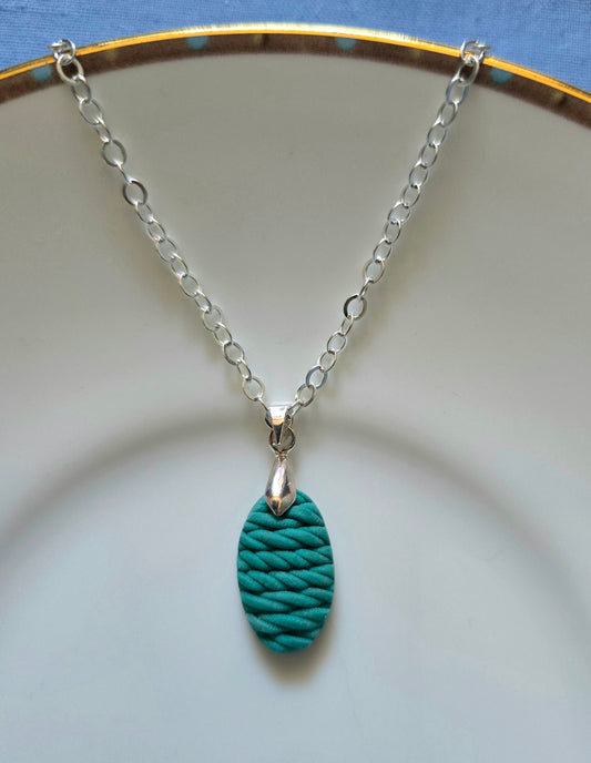 Green thread necklace