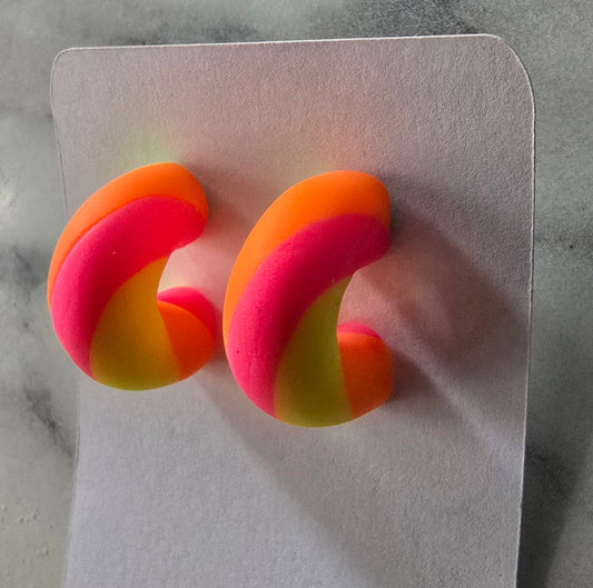 Neon mini half hoop studs