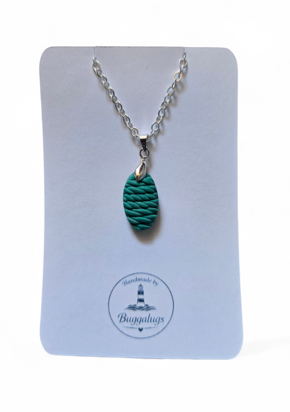 Green thread necklace