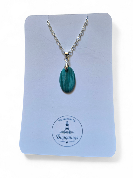 Green smudge necklace